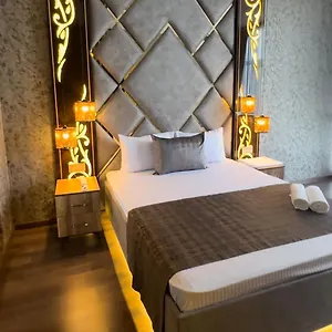 4* Hotel Nizami Boutique